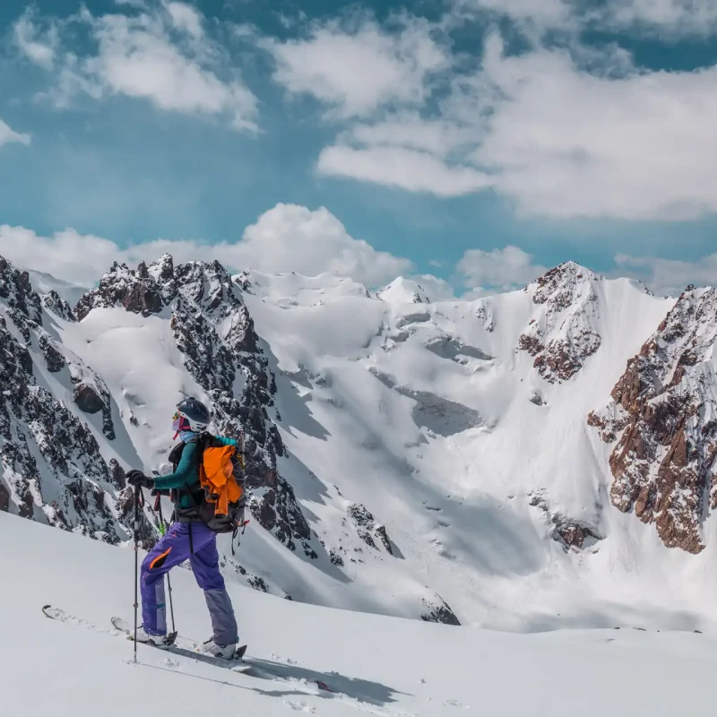 Ski touring in Tuyuksu