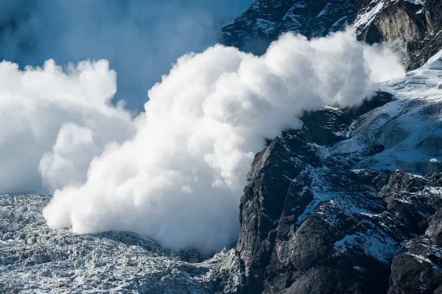 Avalanche Danger Red Flags