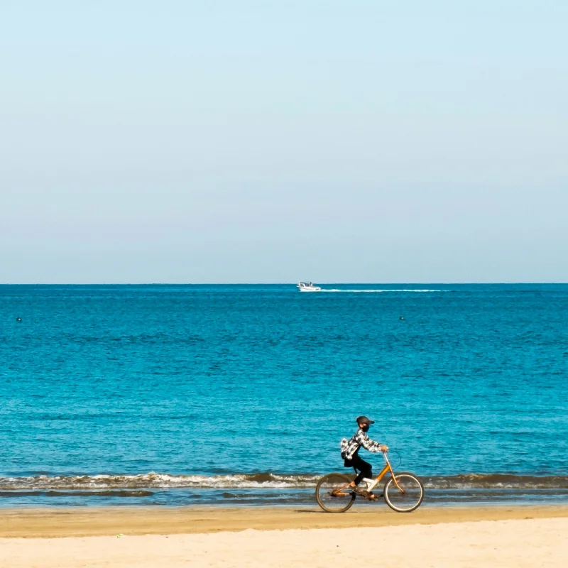 Persian Gulf Islands Cycling Tour