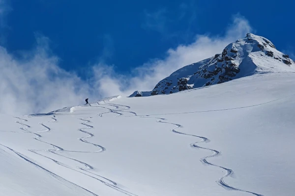 Ski touring in iran